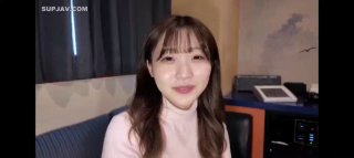 【9总全国探花】高颜值甜美大奶萌妹，沙发调情近距离拍摄再到床上操，快速抽插呻吟娇喘